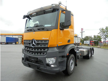 驾驶室底盘卡车 MERCEDES-BENZ Arocs