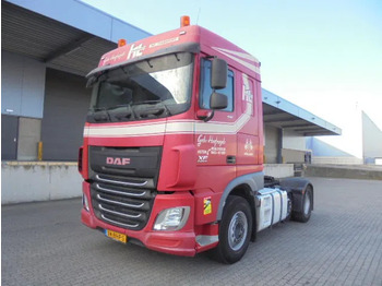 牵引车 DAF XF 440