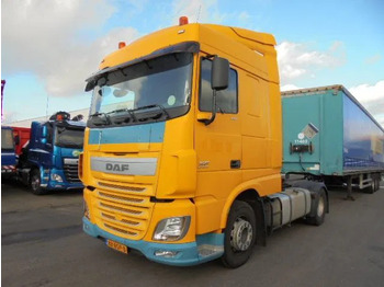 牵引车 DAF XF 440