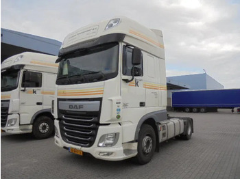 牵引车 DAF XF 440