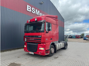 牵引车 DAF XF 105 460