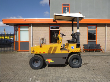 气动碾压机 SAKAI