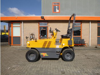 气动碾压机 SAKAI