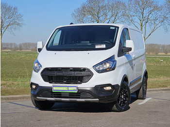 紧凑型面包车 FORD Transit