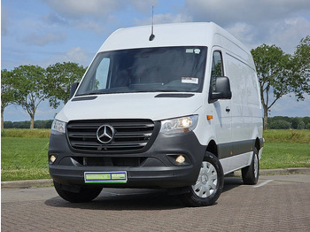 无侧窗厢式货车 MERCEDES-BENZ Sprinter 317