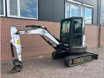 小型挖掘机 BOBCAT E26