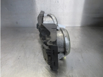 驾驶室和内部 适用于 卡车 Scania 1786694 // 2080688 // 2248103 MISTLAMP SCANIA R 450 EURO 6：图2