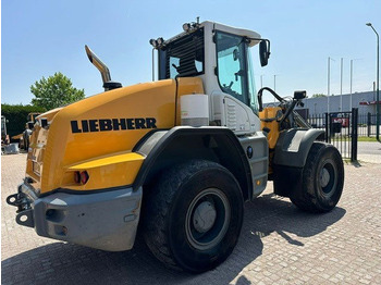 轮式装载机 Liebherr L538：图5