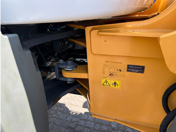 轮式装载机 Liebherr L538：图4