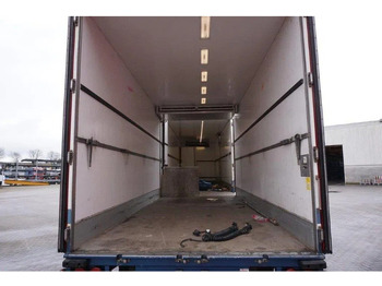 冷藏拖车 Tracon UDEN TM.180 / NL TRAILER / THROUGH-LOADING SYSTEM / ISOLATED / ALCOA / PLATFORM 2000 KG / 2003:图5 冷藏拖车 Tracon UDEN TM.180 / NL TRAILER / THROUGH-LOADING SYSTEM / ISOLATED / ALCOA / PLATFORM 2000 KG / 2003:图5