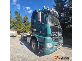 驾驶室底盘卡车 MERCEDES-BENZ Arocs