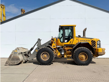 轮式装载机 VOLVO L90F