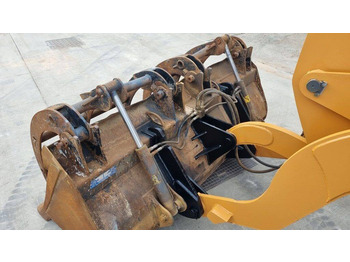 轮式装载机 Case 321F - NEW Tyres：图5