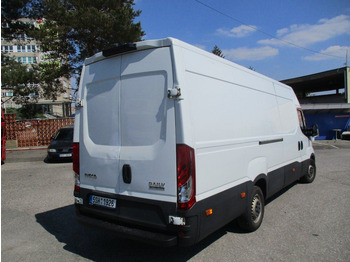 无侧窗厢式货车 Iveco Daily 35S16 maxi：图4