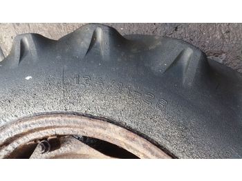 车轮 适用于 拖拉机 Ford 4000 Rear Wheel And Tyre 12.4/11-28. Please Check The Description：图2