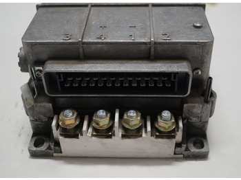 ECU 适用于 材料装卸设备 Linde 3903608662 | Rij regeling Drive controller 24V/300A LDC-2711fs10 version 1：图3