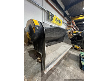 铲斗 MB Crusher MBL 160 Brecherlöffel für Radlader - Vorführgerät:图2 铲斗 MB Crusher MBL 160 Brecherlöffel für Radlader - Vorführgerät:图2