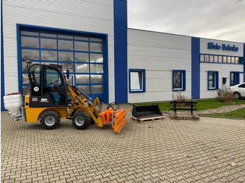 紧凑型装载机 Radlader/Hoflader BK906 mit Kabine inkl. Winter-Komplettpaket *INKL.19% MWST.*BERGER KRAUS*PERKINS*EURO*SOFORT!*：图2