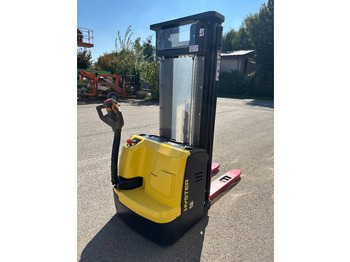 堆垛机 Hyster S1.5UT Hochhubwagen 4500mm：图3