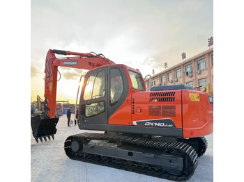 履带式挖掘机 DOOSAN DX140