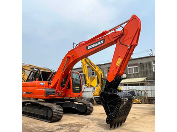 履带式挖掘机 DOOSAN DX225