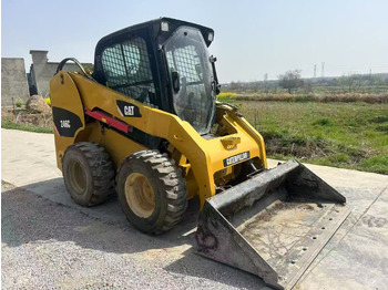 滑移装载机 CATERPILLAR