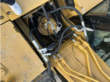 履带式挖掘机 CAT 330D:图4 履带式挖掘机 CAT 330D:图4