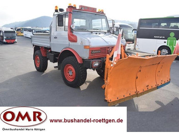 翻斗车 UNIMOG