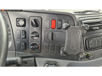 栏板式/ 平板卡车, 起重车 Mercedes-Benz 1833 HIAB Kran, Funk FB Scheckheft gepflegt bei Mercedes:图5 栏板式/ 平板卡车, 起重车 Mercedes-Benz 1833 HIAB Kran, Funk FB Scheckheft gepflegt bei Mercedes:图5