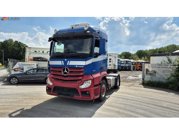 牵引车 MERCEDES-BENZ