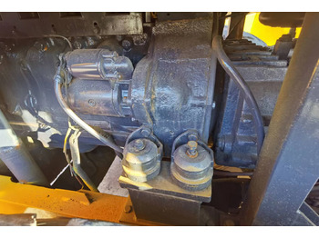 压实机 DYNAPAC CA30D：图4