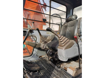 履带式挖掘机 HITACHI EX120-2：图5