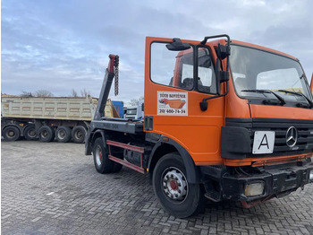 箕斗装载车 MERCEDES-BENZ SK 1824