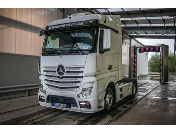 牵引车 MERCEDES-BENZ Actros 1845