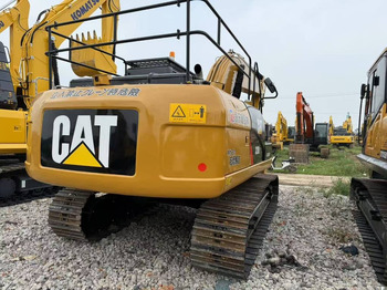 履带式挖掘机 CATERPILLAR 320D2