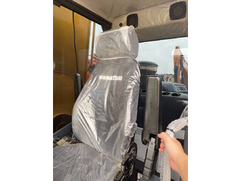 履带式挖掘机 Komatsu PC 220：图4