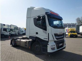 牵引车 IVECO
