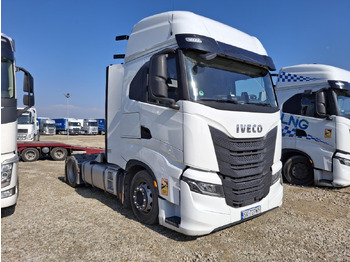牵引车 IVECO