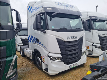 牵引车 IVECO