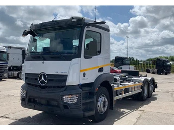 吊钩升降车 MERCEDES-BENZ Actros 2543