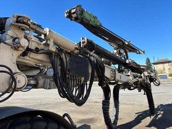 隧道掘进设备 Robodrill Pantofore 587：图2