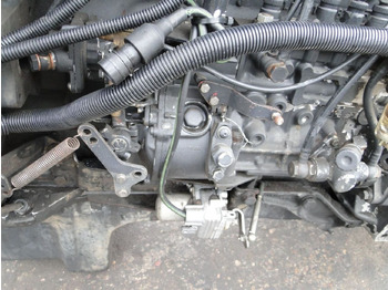 发动机 MAN F2000