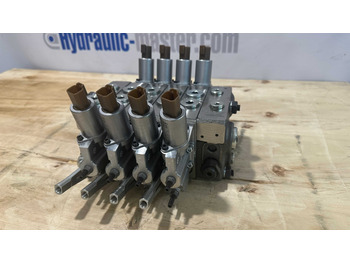 : 标题部分照片