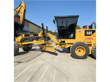 平路机 CATERPILLAR 140K