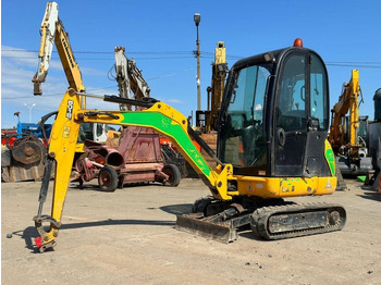 小型挖掘机 JCB 8018