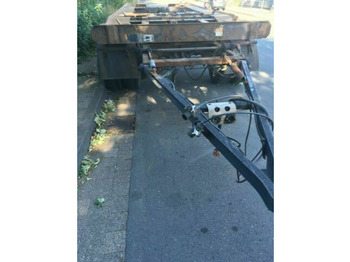 滚出式/ 箕斗拖车 MEILLER