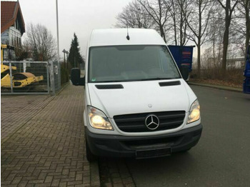 无侧窗厢式货车 MERCEDES-BENZ Sprinter 313