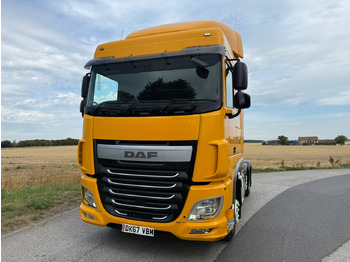 牵引车 DAF XF 460
