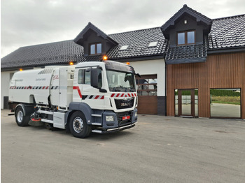 道路清扫机 BUCHER