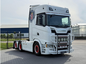 牵引车 SCANIA S 580